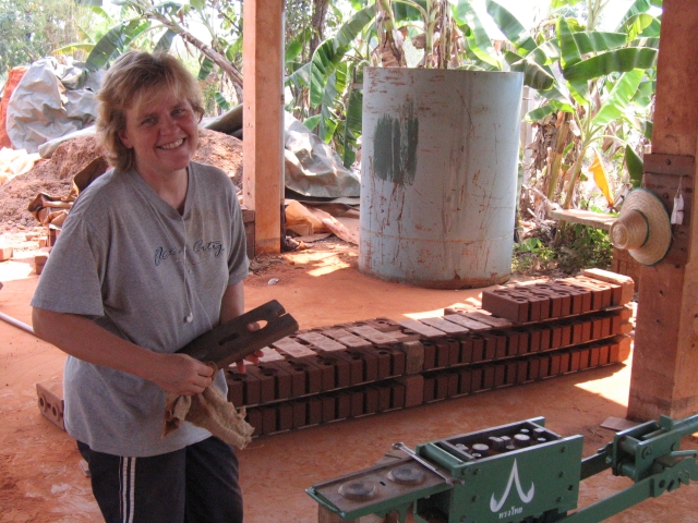 Tammy making blocks at the CVBT